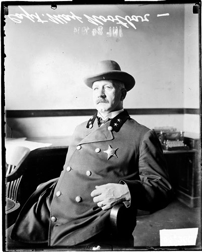 Police Captain Max Nootbaar
